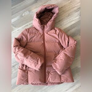 Uniqlo Woman Puffer Coat - Small - Like New